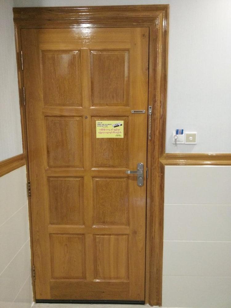 Hotel Nylon Mandalay Luaran gambar